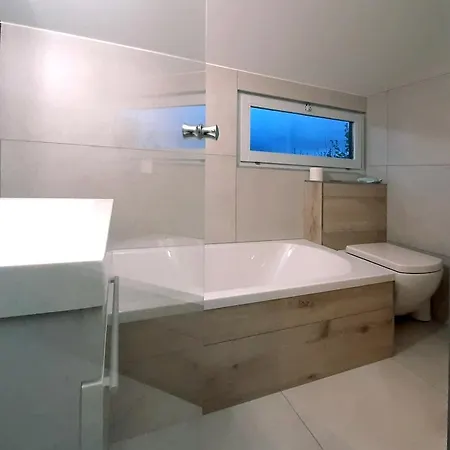 بيت للعطل Irene ميشيده